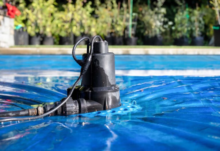 Using Equipment for checking pool leakage