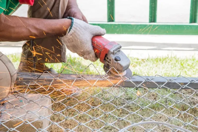 Pool-Fence-Installation-Process
