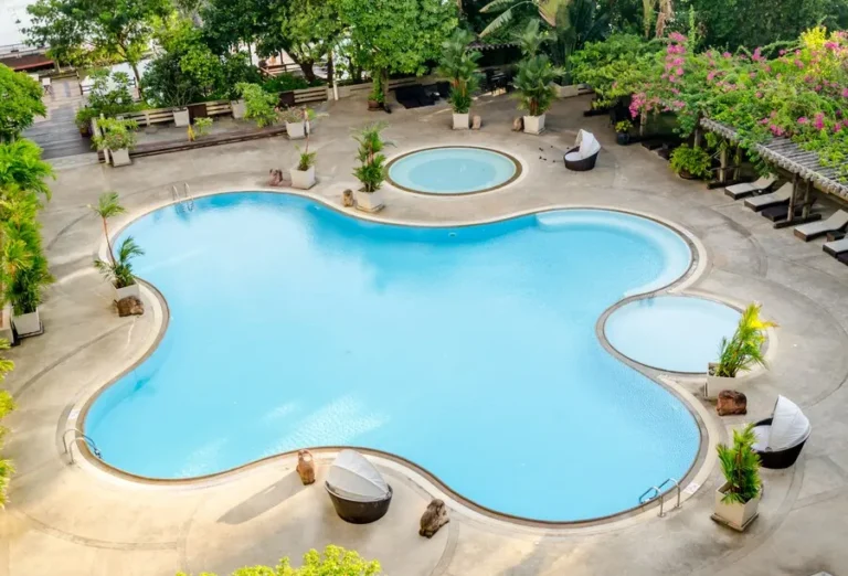 Why Above Ground Pools Are Perfect for California Homes