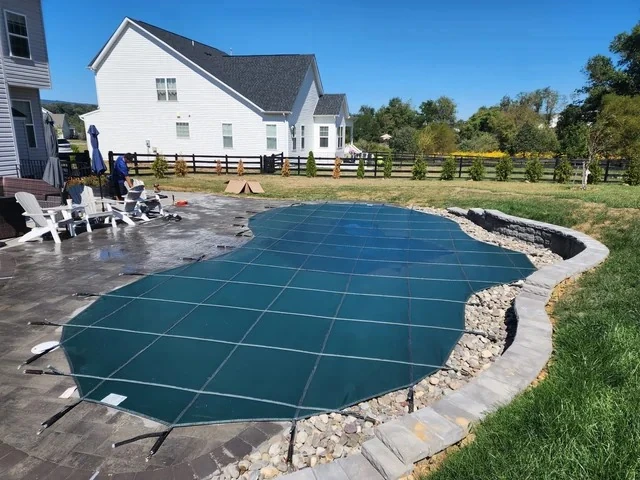 Winter Pool Cover Installation Services – The Smart Way to Protect Your Pool